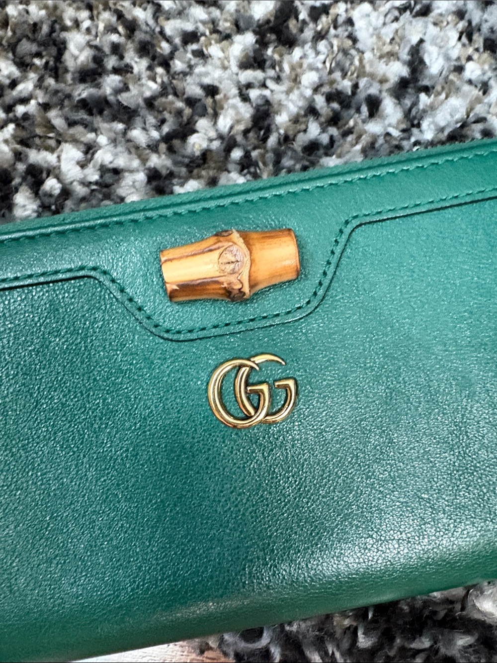 Gucci - Green Leather Bamboo Zip Around Wallet - Picture 7 of 10